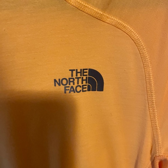 The North Face Lightweight Workout Shirt - Picture 3 of 7